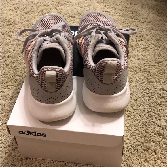 Adidas Tennis Shoes - Picture 4 of 5